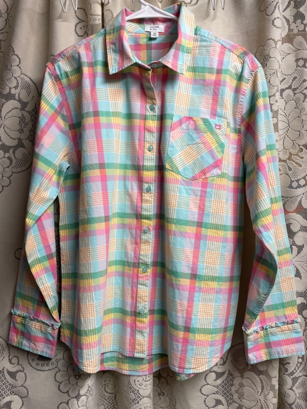 Crown & Ivy Pastel Plaid Button-Down Shirt in Pink, Mint, Yellow, White Medium
